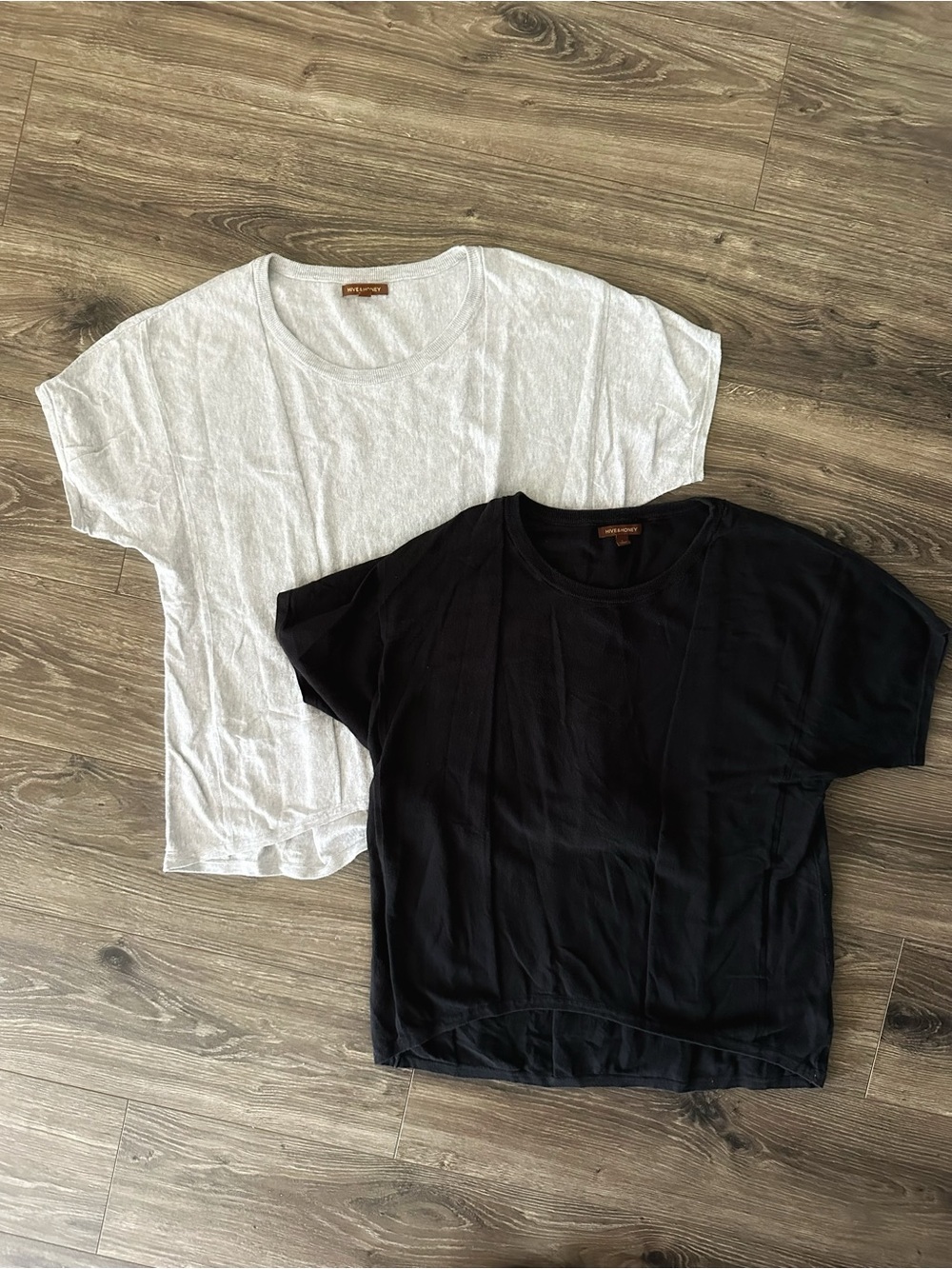 Hive & Honey Heather Gray and Black Scoop Neck Tee